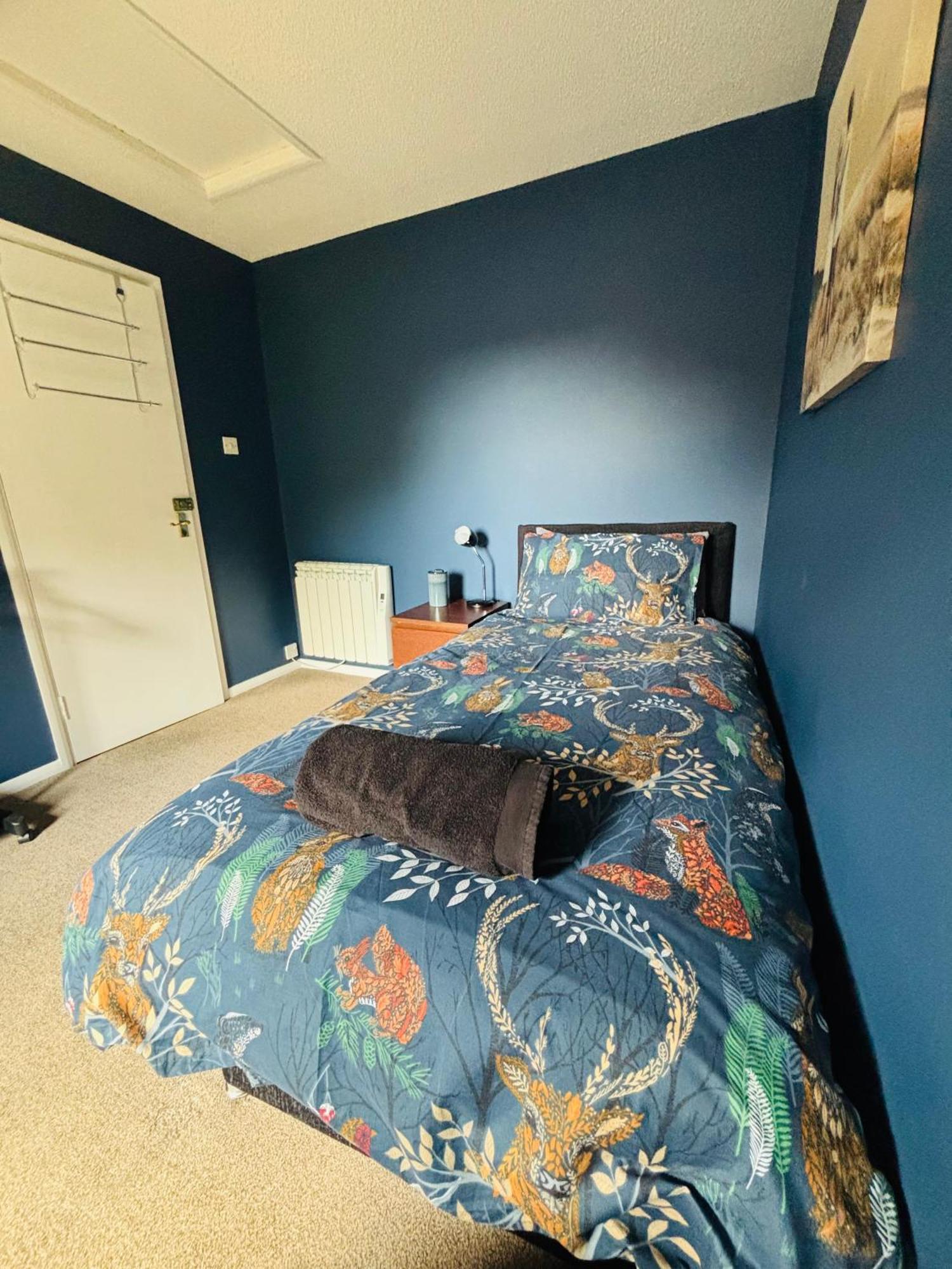 The Number Eleven Apartment Kilmuir  Екстериор снимка